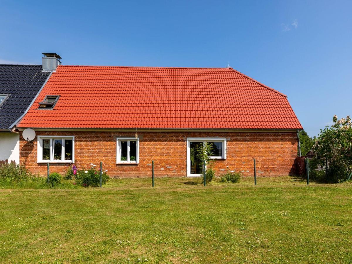 Snug Holiday Home In Divitz Spoldershagen Near Skydiving المظهر الخارجي الصورة